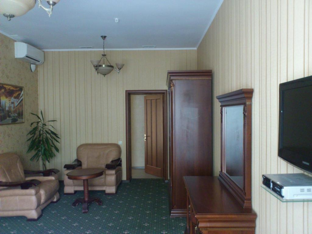 Status Hotel Poltava Rom bilde